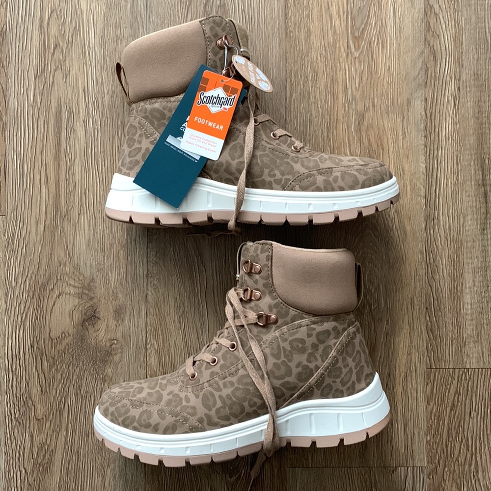 NWT Roxy Karmel Leopard Boot - Picture 9 of 11